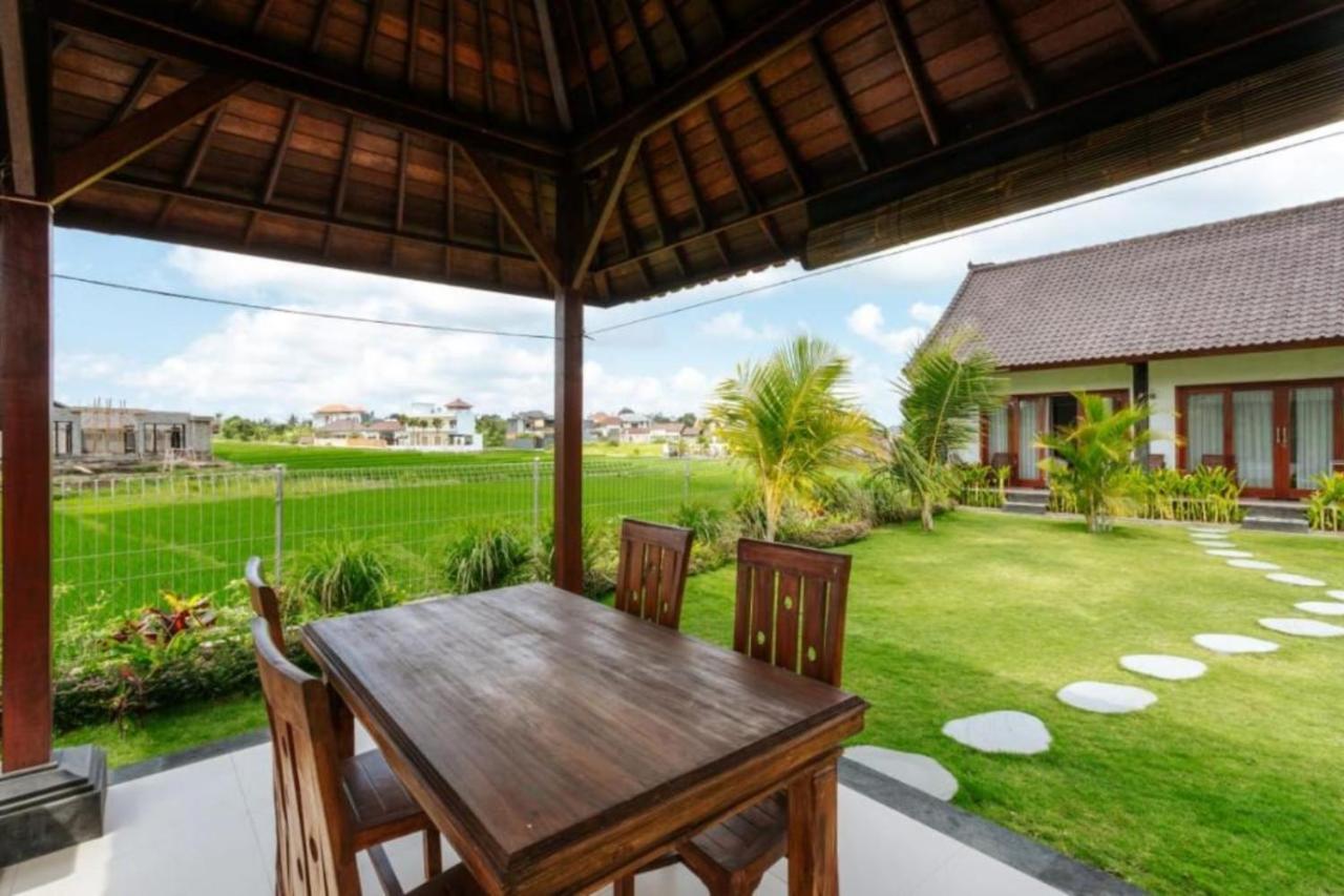 Carik Bali Guest House Canggu Exterior photo